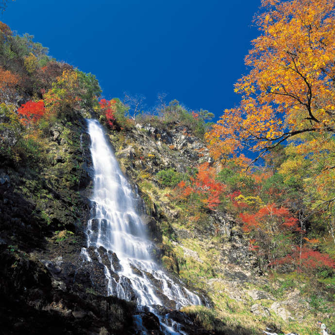 日本の滝百選に選ばれた天滝