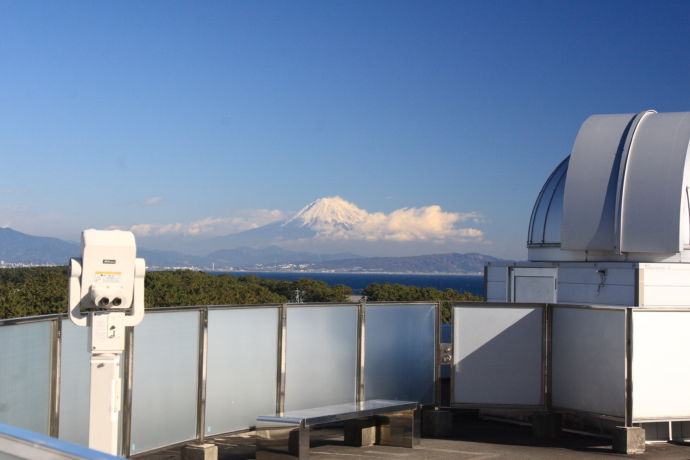 「ディスカバリーパーク焼津天文科学館」屋上からの眺め