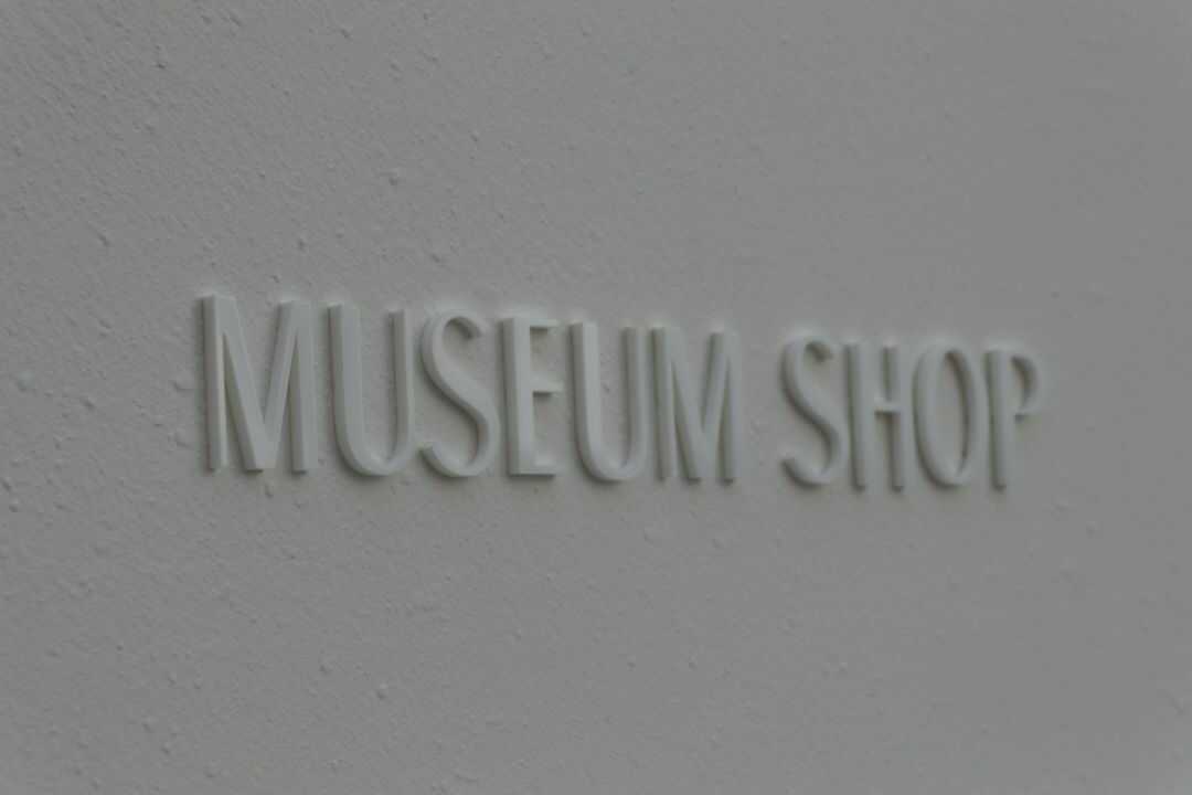 加賀市「中谷宇吉郎 雪の科学館」の館内にあるミュージアムショップのロゴ