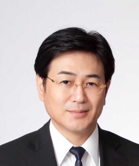 M'sブライダルジャパンの代表取締役CEO・宮崎央至さんの顔写真