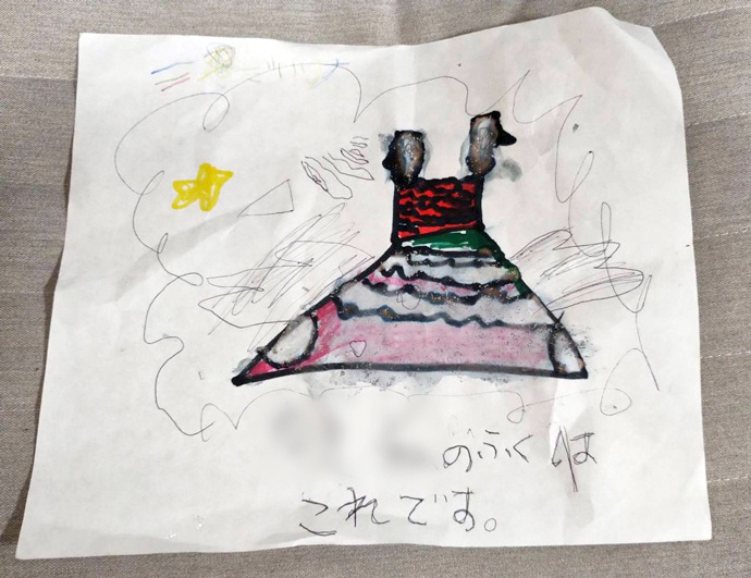 子どもが描いたキッズドレスのデザイン画