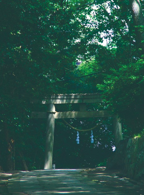 阿智神社の西の参道入口