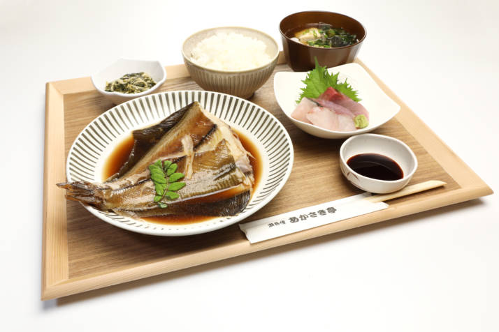 鳥取県東伯郡琴浦町の「道の駅 ポート赤碕」でいただける煮魚定食