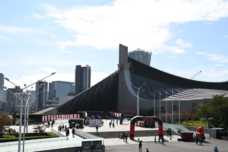 「アルバルク東京」のホームアリーナ「国立代々木競技場 第一体育館」の外観