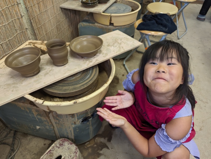 尼崎もんた工房での陶芸体験の様子