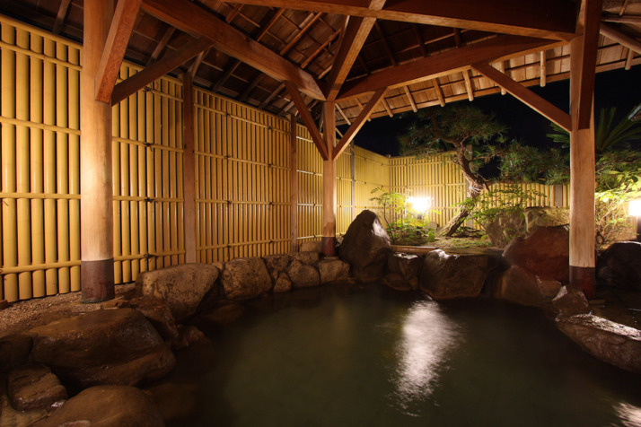 兵庫県洲本市にある淡路島観光ホテルの露天風呂