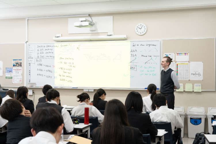 広尾学園小石川中学校・高等学校のインターナショナルコースの授業風景