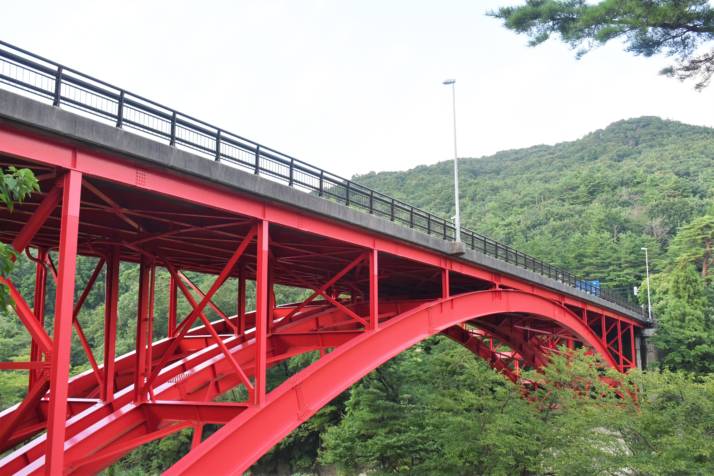 新潟県胎内市にある「道の駅 胎内」の近くにある樽ケ橋