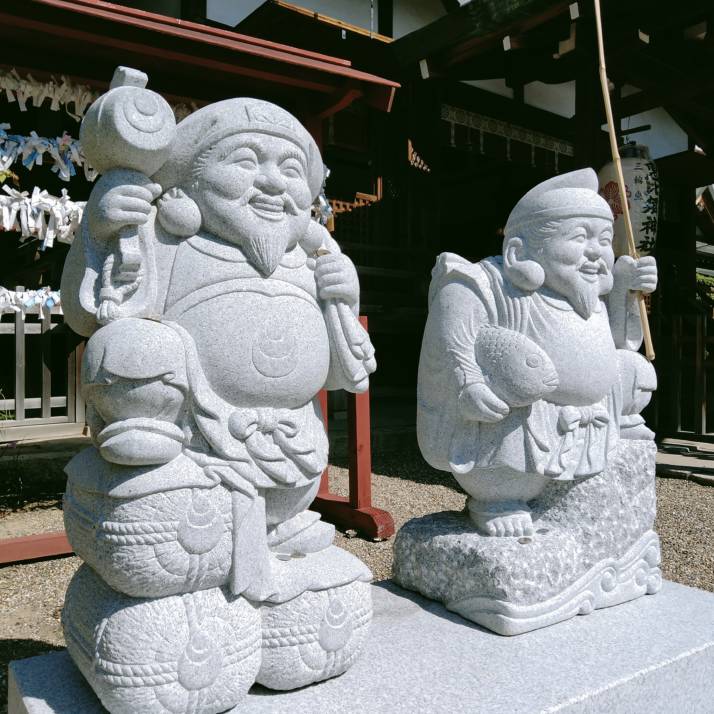 三輪惠比須神社の惠比須様の石像
