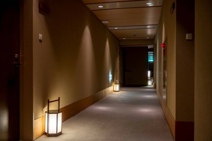 onsen hotel OMOTOの廊下