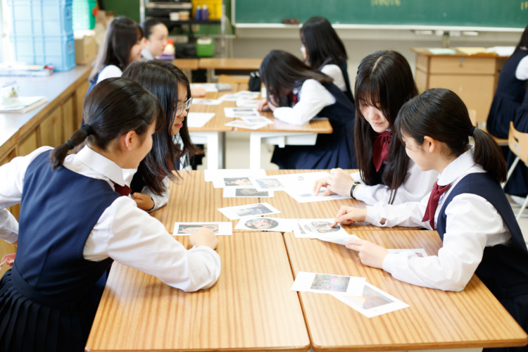 椙山女学園中学校の授業の様子