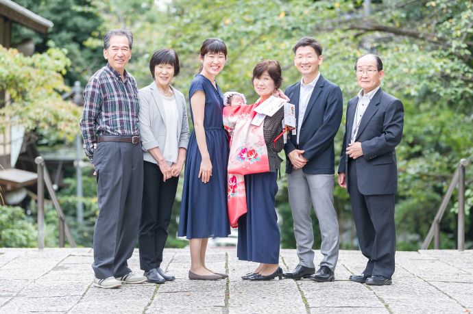 東京都江東区大島の「タカギグラフィックアーツ」によるご家族一緒の七五三撮影
